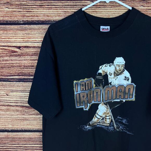 Vintage Dallas Stars Brenden Morrow "The Iron Man" Hockey T-shirt - Picture 3 of 8